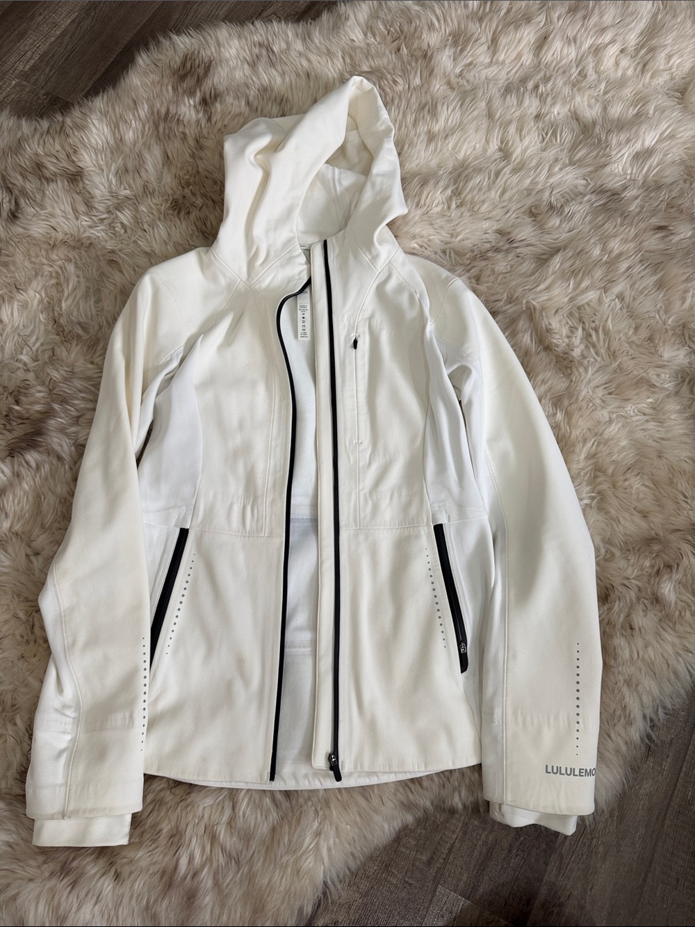 lululemon white zip-up jacket with black trim
